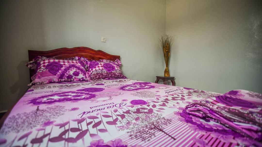 Appartements Neuf De Haut Standing Dm & Ng A Bafoussam Extérieur photo