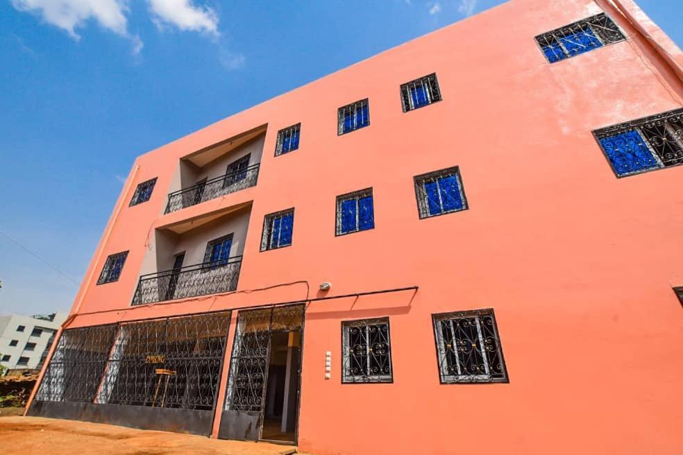 Appartements Neuf De Haut Standing Dm & Ng A Bafoussam Extérieur photo