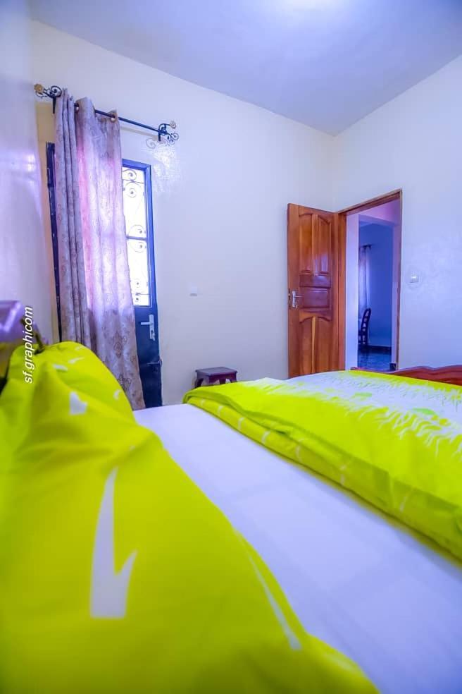 Appartements Neuf De Haut Standing Dm & Ng A Bafoussam Extérieur photo