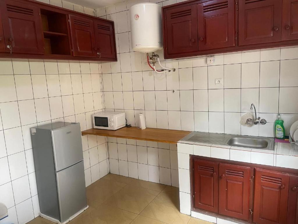 Appartements Neuf De Haut Standing Dm & Ng A Bafoussam Extérieur photo